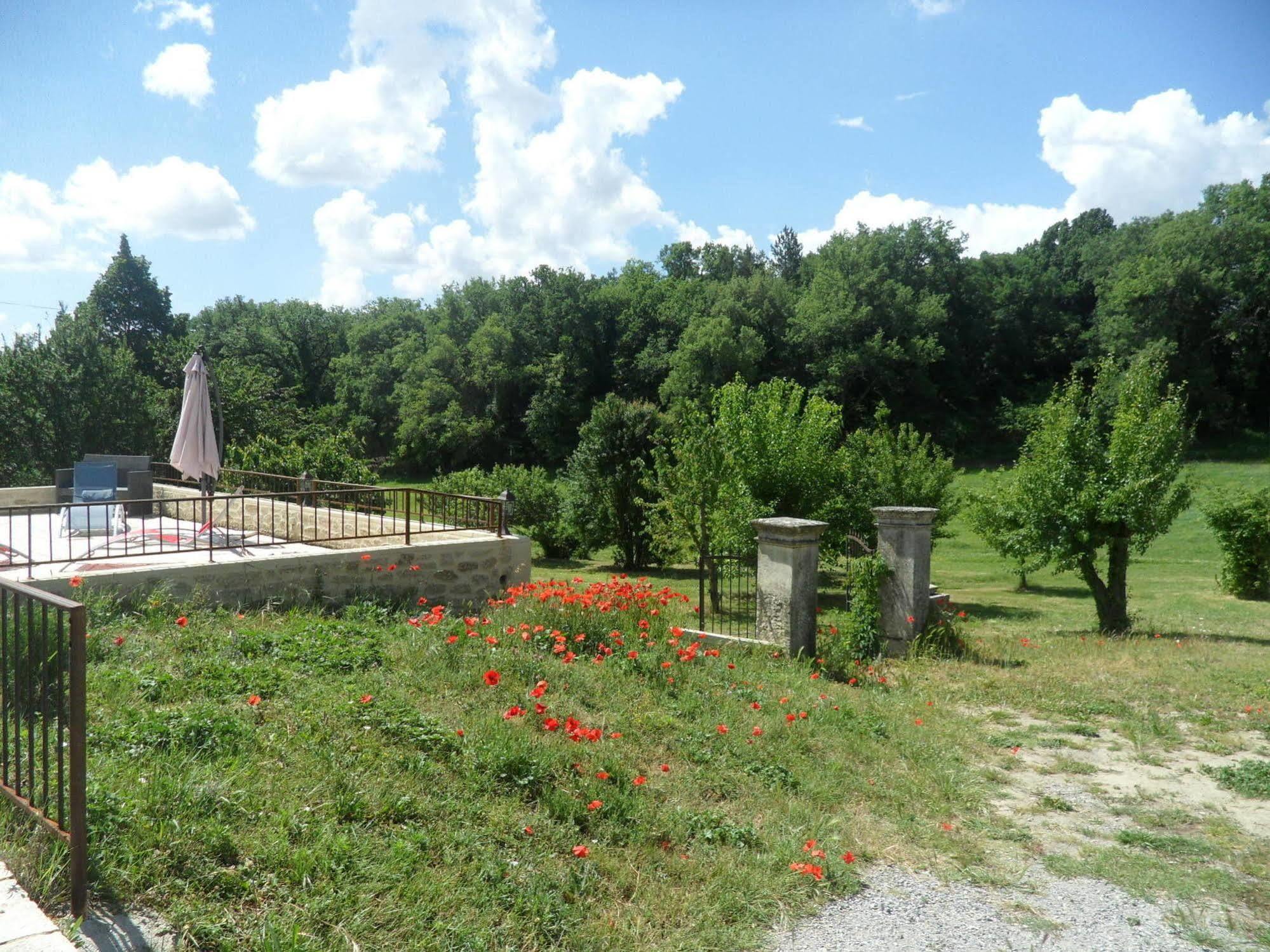 Les Anes De Forcalquier Hotel Exterior foto